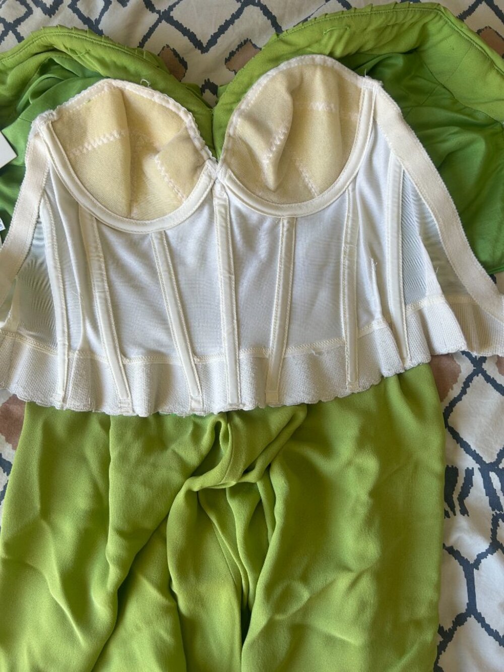 Vintage Oscar de la Renta draped chiffon gown - Picture 7 of 8